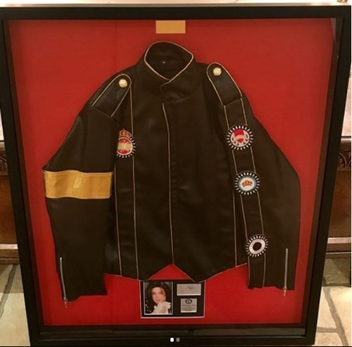 Arken L1927 Black Well Hung Framing