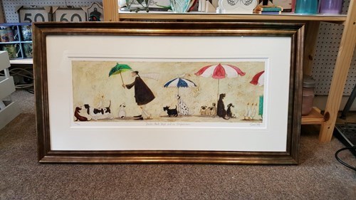 L2205 Gothic Gold Contactus Framing